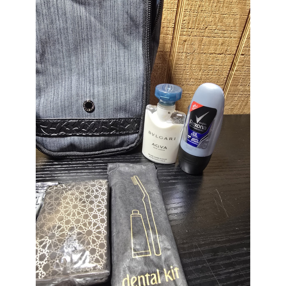 New Unused Bvlgari Travel Set New Toiletries Amenities Bulgari Emirates - Picture 3 of 4